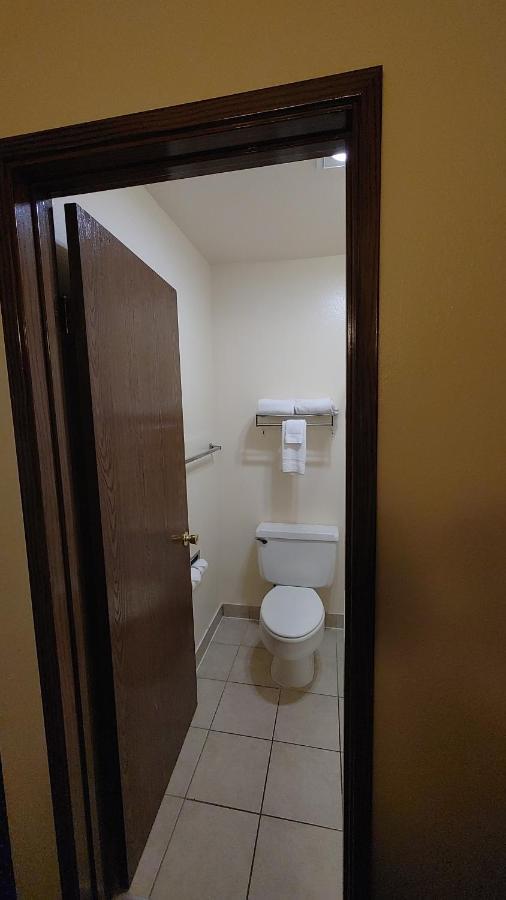 Days Inn By Wyndham Pocatello University Area Экстерьер фото